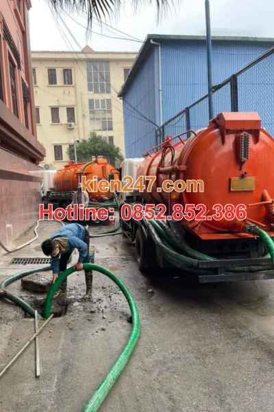 Kiến 247 triển khai nhiều đội xe hút bể phốt tại Kim Bảng