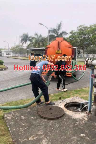 Nhân viên Kiến 247 sẽ khảo sát và điều xe hút tới vị trí thi công